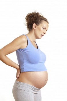 8 Reasons to Use a Chiropractor for Pregnancy Back Pain